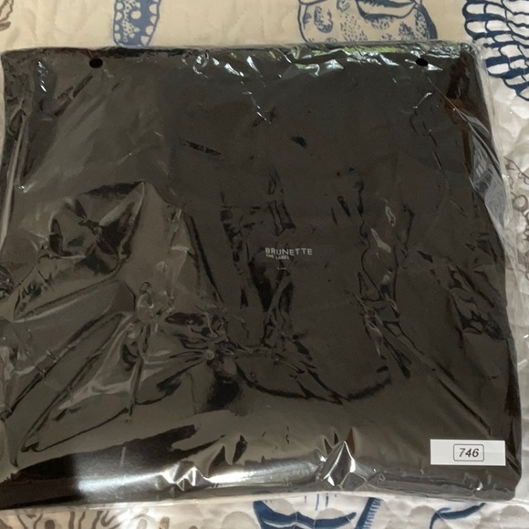 Brunette the label NWT ‘Redhead’ black sweatshirt Sz XS oversized - Picture 9 of 9